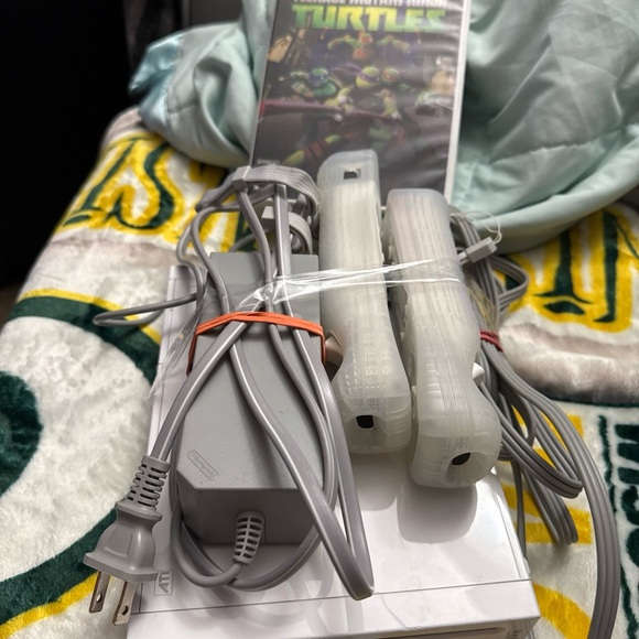 Nintendo Wii Console with Gray Accessories and Game